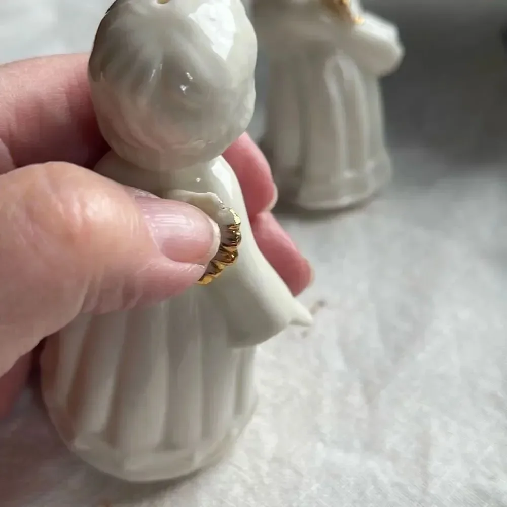 Vintage Formalities Baum Bros. Salt & Pepper shakers